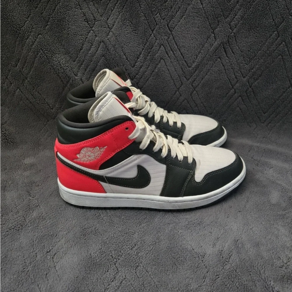 Nike Jordan 1 Retro Mid Newsprint SE - Picture 9 of 9